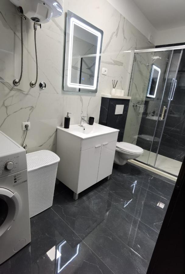 Apartman Lu Jesenice  Exteriör bild