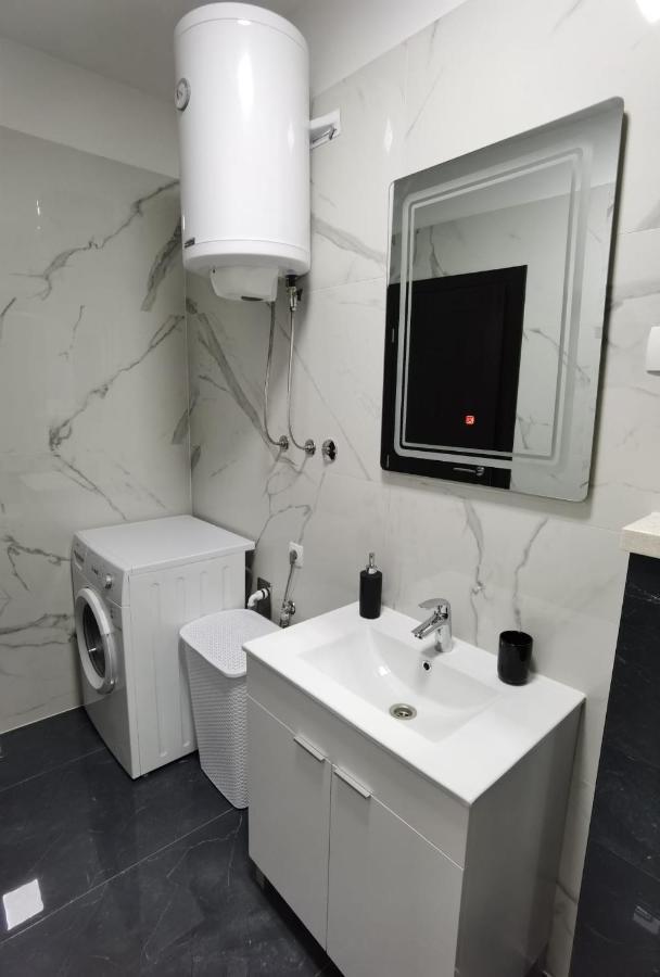 Apartman Lu Jesenice  Exteriör bild