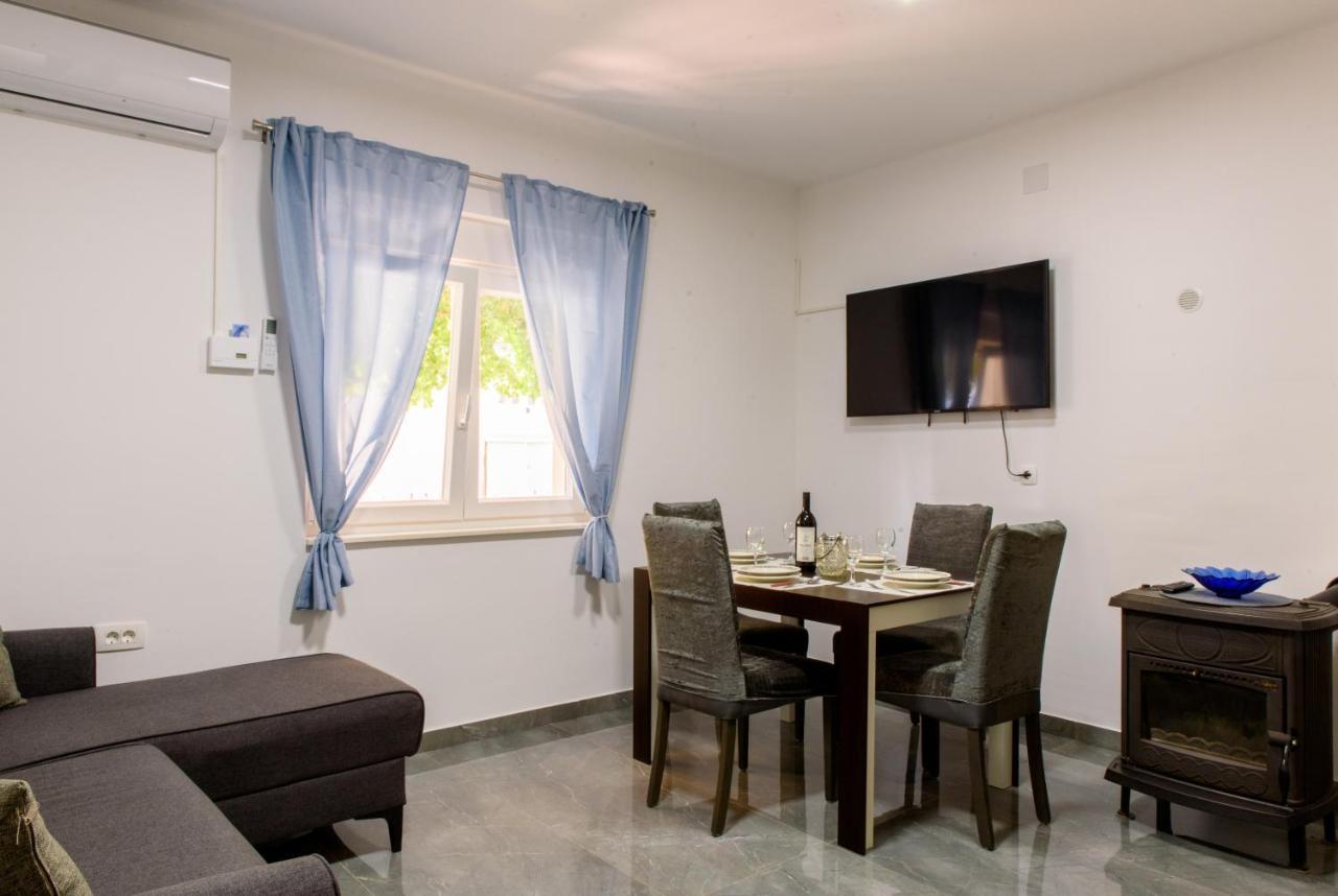 Apartman Lu Jesenice  Exteriör bild