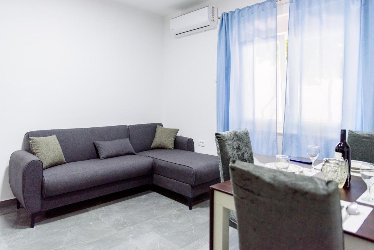 Apartman Lu Jesenice  Exteriör bild
