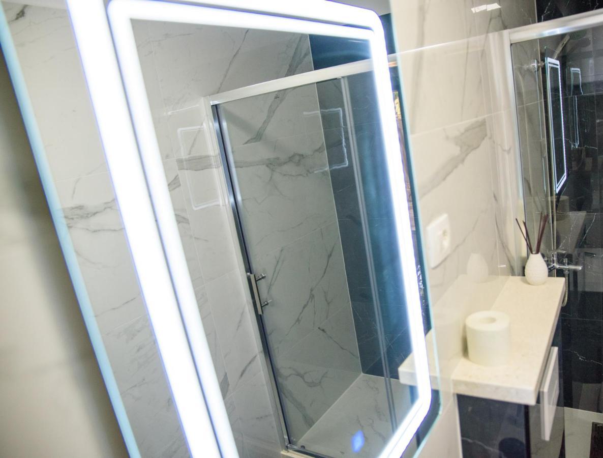 Apartman Lu Jesenice  Exteriör bild